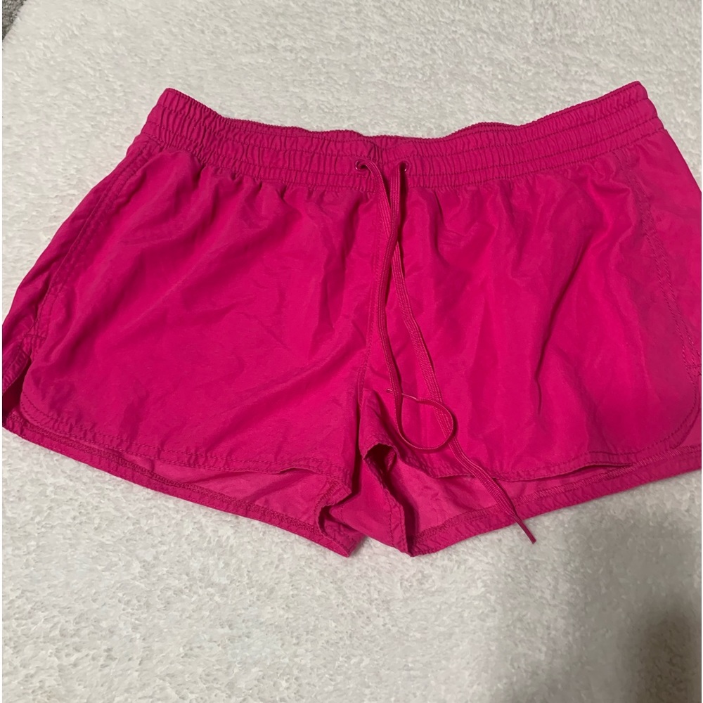 🦋Women’s Old Navy Fuchsia Drawstring Waist Shorts.Size M